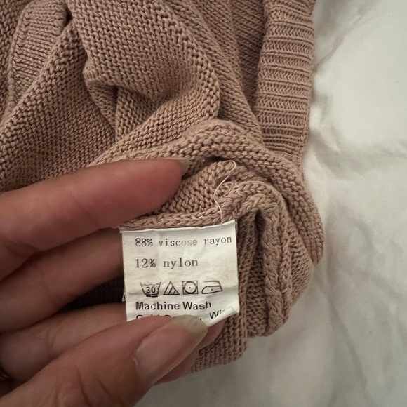 Woven Lounge Set - Picture 7 of 7